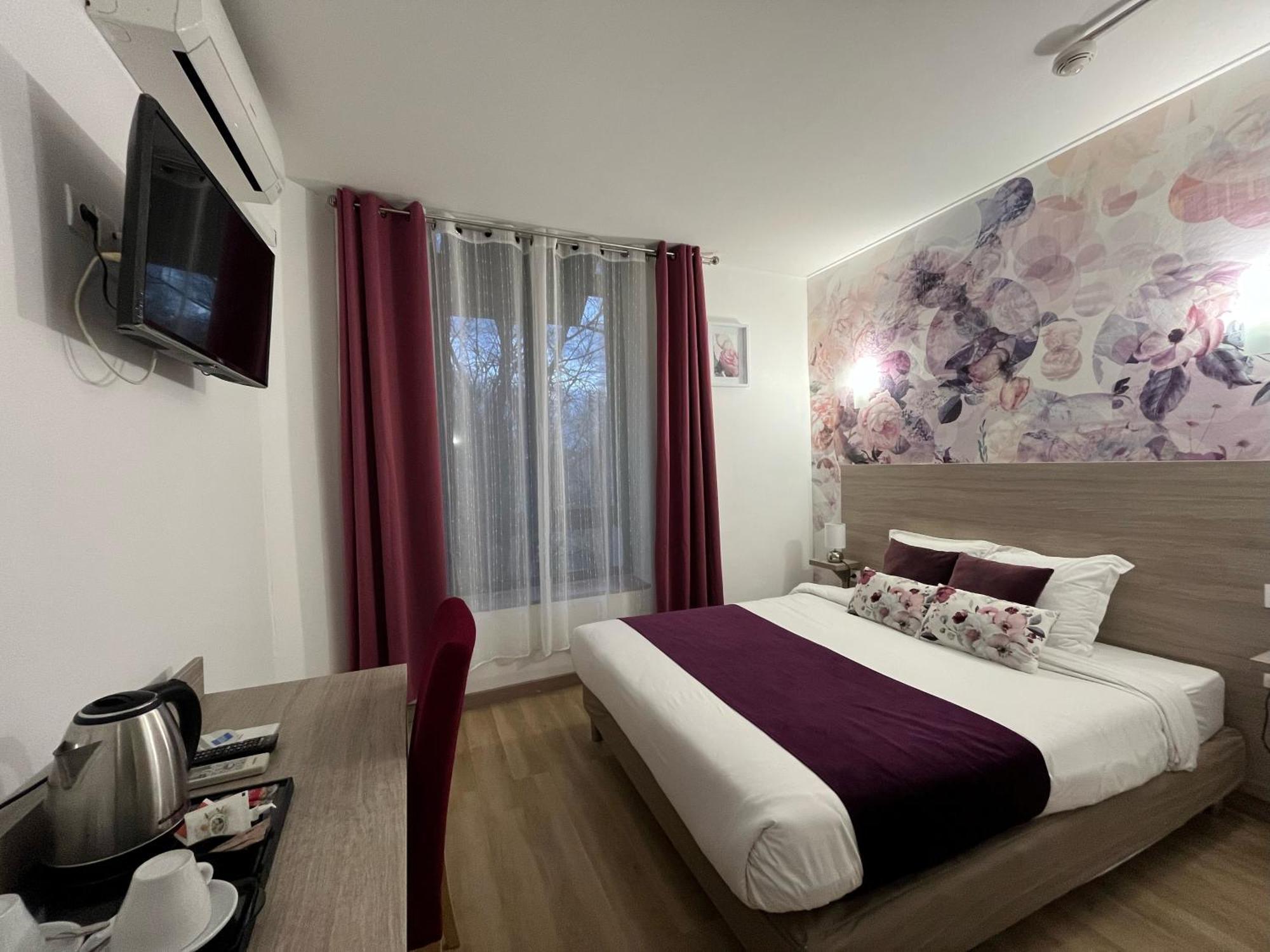 Empire Hotel Nîmes Exteriér fotografie