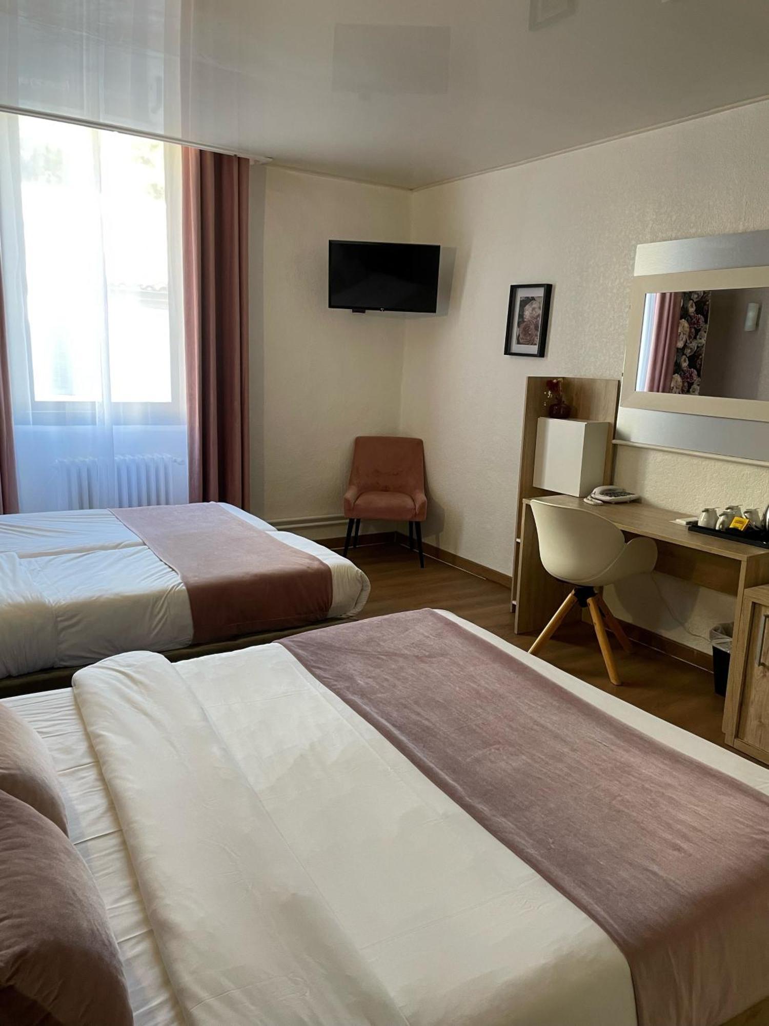 Empire Hotel Nîmes Exteriér fotografie